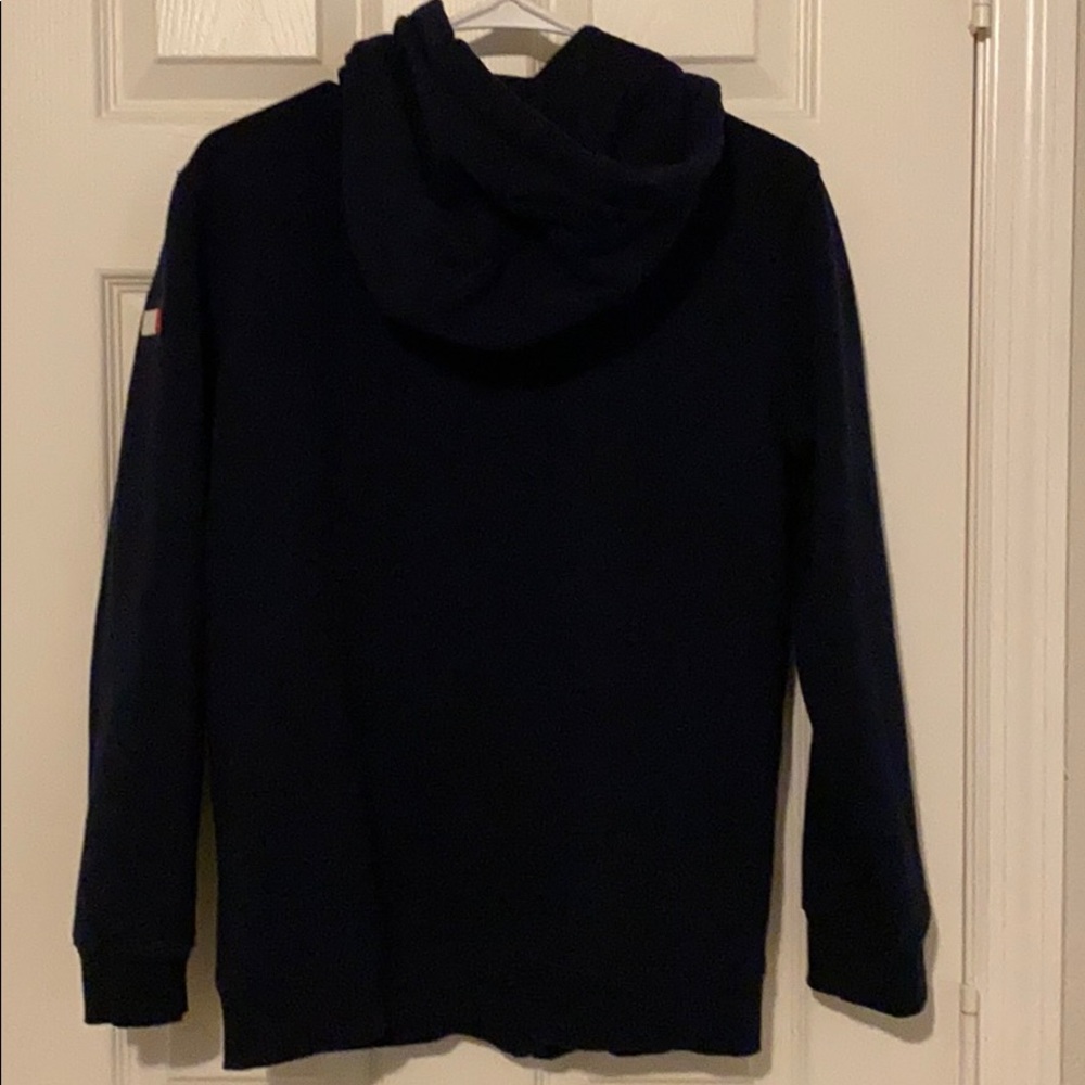 Sweaters - Picture 2 of 6